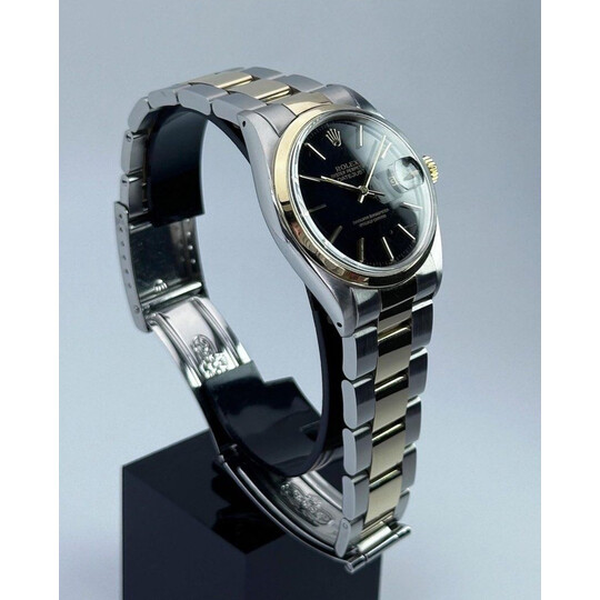 (SOLD!!) 36mm • 1978 Rolex DateJust 16003 Black Dial Yellow Gold Bezel
